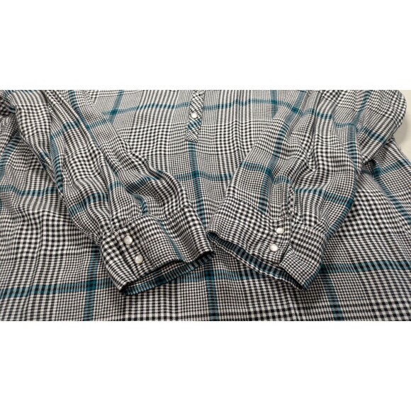 CJ Banks Women's 2X Green Plaid Long Sleeve Raylon Snap Button Pullover Shirt - Picture 5 of 8